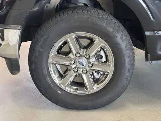 Ford F-150 2025 4x4 XLT 4dr SuperCrew 5.5 ft. SB