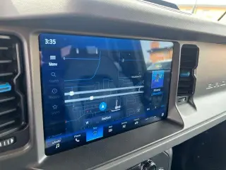 Ford Bronco 2024 4x4 Black Diamond 4dr SUV
