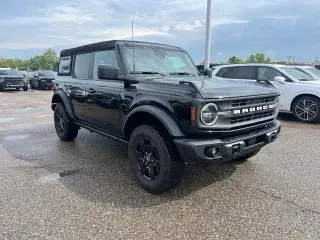 Ford Bronco 2024 4x4 Black Diamond 4dr SUV