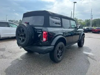 Ford Bronco 2024 4x4 Black Diamond 4dr SUV