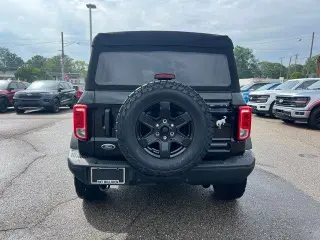 Ford Bronco 2024 4x4 Black Diamond 4dr SUV