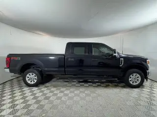 Ford F-250 Super Duty 2022 4x4 XLT 4dr Crew Cab 6.8 ft. SB Pickup