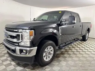 Ford F-250 Super Duty 2022 4x4 XLT 4dr Crew Cab 6.8 ft. SB Pickup