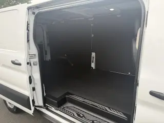 Ford Transit 2025 150 3dr LWB Low Roof Cargo Van