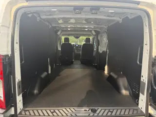 Ford Transit 2025 150 3dr LWB Low Roof Cargo Van