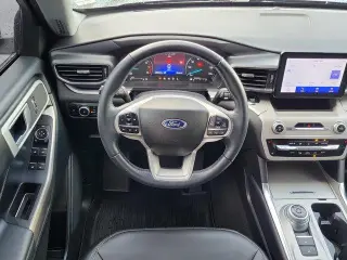 Ford Explorer 2023 XLT 4dr SUV