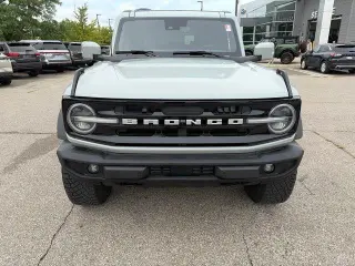 Ford Bronco 2022 4x4 Base Advanced 4dr SUV