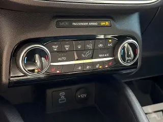 Ford Escape 2022 AWD Titanium 4dr SUV