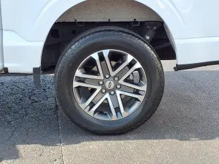 Ford F-150 2022 4x4 XL 4dr SuperCrew 5.5 ft. SB