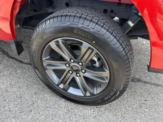 Ford F-150 2023 4x4 XLT 4dr SuperCrew 5.5 ft. SB
