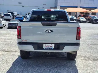 Ford F-150 2024 4x2 STX 4dr SuperCrew 5.5 ft. SB