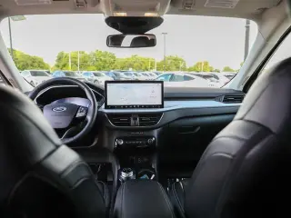 Ford Escape 2024 AWD Platinum 4dr SUV