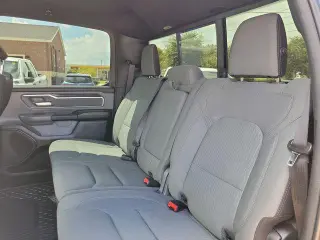 Ram 1500 2022 4x4 Lone Star 4dr Crew Cab 5.6 ft. SB Pickup