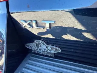 Ford Expedition 2021 4x4 XLT 4dr SUV