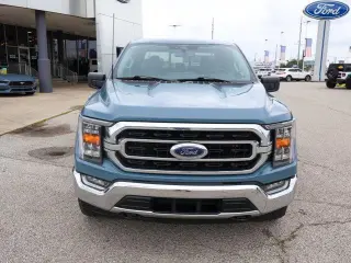Ford F-150 2023 4x4 XLT 4dr SuperCrew 5.5 ft. SB