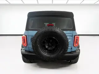 Ford Bronco 2022 4x4 Base Advanced 4dr SUV