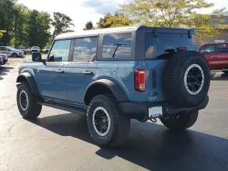 Ford Bronco 2023 4x4 Base Advanced 4dr SUV