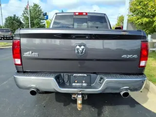 Ram 1500 2015 4x4 SLT 4dr Crew Cab 5.5 ft. SB Pickup