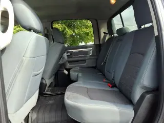 Ram 1500 2015 4x4 SLT 4dr Crew Cab 5.5 ft. SB Pickup