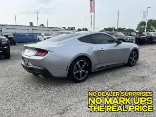 Ford Mustang 2024 EcoBoost 2dr Fastback