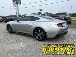Ford Mustang 2024 EcoBoost 2dr Fastback