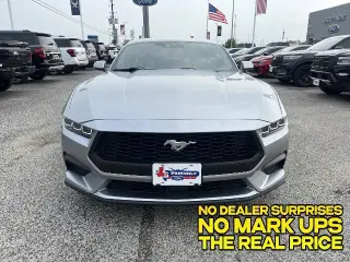 Ford Mustang 2024 EcoBoost 2dr Fastback
