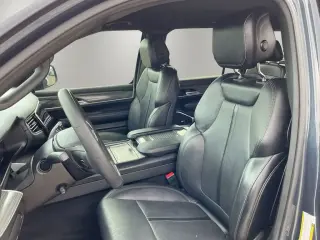 Jeep Wagoneer L 2024 4x4 Series III 4dr SUV