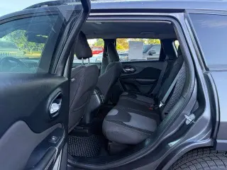 Jeep Cherokee 2016 4x4 Sport 4dr SUV