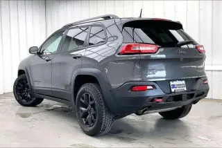 Jeep Cherokee 2016 4x4 Trailhawk 4dr SUV