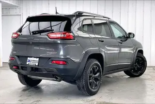 Jeep Cherokee 2016 4x4 Trailhawk 4dr SUV