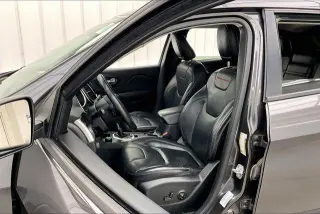 Jeep Cherokee 2016 4x4 Trailhawk 4dr SUV