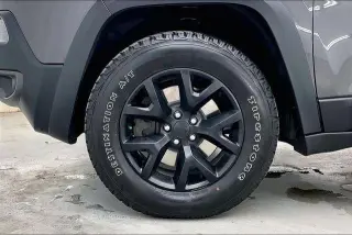 Jeep Cherokee 2016 4x4 Trailhawk 4dr SUV