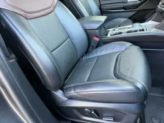 Ford Explorer 2020 AWD Platinum 4dr SUV