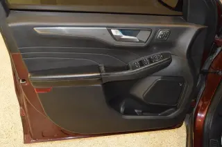 Ford Escape Hybrid 2021 AWD Titanium 4dr SUV