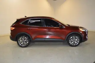 Ford Escape Hybrid 2021 AWD Titanium 4dr SUV