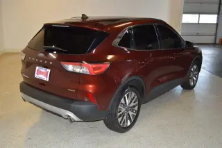 Ford Escape Hybrid 2021 AWD Titanium 4dr SUV
