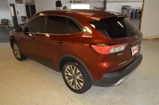 Ford Escape Hybrid 2021 AWD Titanium 4dr SUV