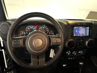 Jeep Wrangler Unlimited 2017 4x4 Sport 4dr SUV