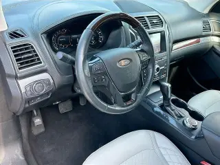 Ford Explorer 2018 AWD Platinum 4dr SUV