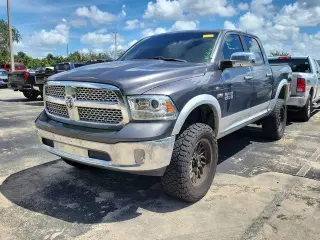 Ram 1500 2017 4x4 Laramie 4dr Crew Cab 5.5 ft. SB Pickup