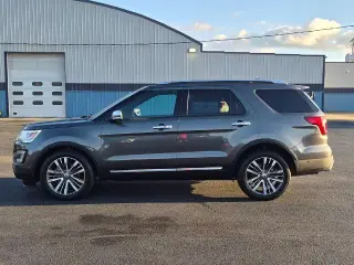 Ford Explorer 2017 AWD Platinum 4dr SUV