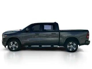Ram 1500 2021 4x4 Laramie 4dr Crew Cab 5.6 ft. SB Pickup