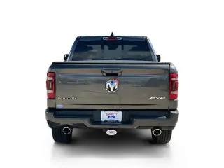 Ram 1500 2021 4x4 Laramie 4dr Crew Cab 5.6 ft. SB Pickup