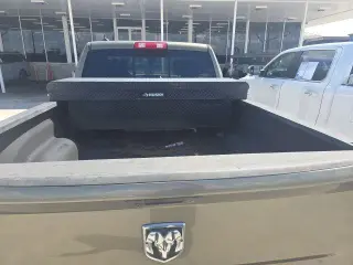 Ram 1500 2014 4x2 SLT 4dr Crew Cab 6.3 ft. SB Pickup