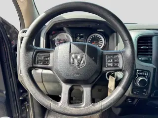 Ram 1500 2014 4x4 Express 4dr Crew Cab 5.5 ft. SB Pickup