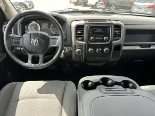 Ram 1500 2014 4x4 Express 4dr Crew Cab 5.5 ft. SB Pickup