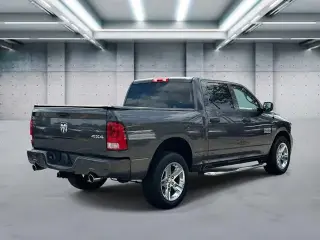 Ram 1500 2014 4x4 Express 4dr Crew Cab 5.5 ft. SB Pickup