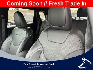 Jeep Cherokee 2021 4x4 Latitude Lux 4dr SUV