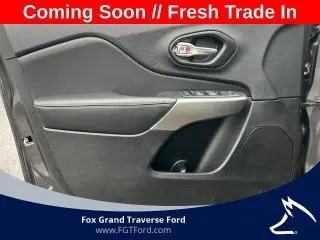 Jeep Cherokee 2021 4x4 Latitude Lux 4dr SUV