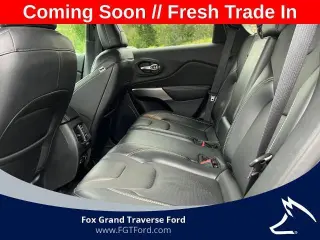Jeep Cherokee 2021 4x4 Latitude Lux 4dr SUV